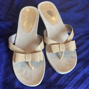 sandals with bow - Nude color - size 7
